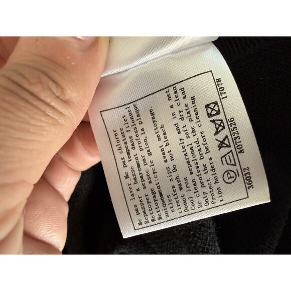 Chanel Black Wool Silk Cashmere Sweater Vest Logo Sz 36 S - Picture 11 of 13